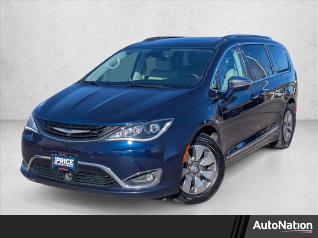 Used 2019 Chrysler Pacifica Limited w/ Advanced Safetytec Group image 1