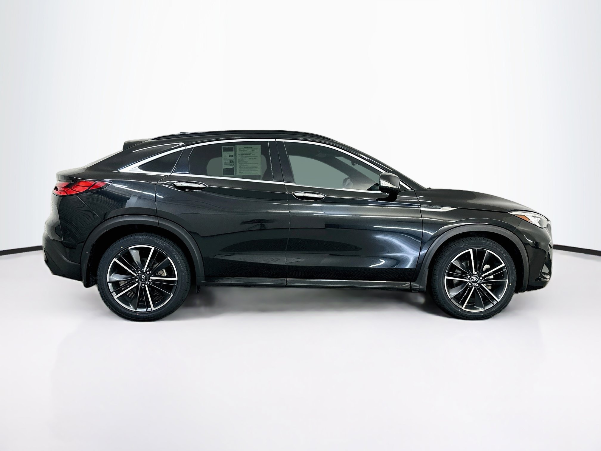 Used 2023 INFINITI QX55 Sensory w/ Lighting Package AWD/4WD image 10