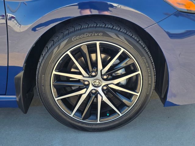 Used 2023 Toyota Camry SE w/ Cold Weather Package image 8