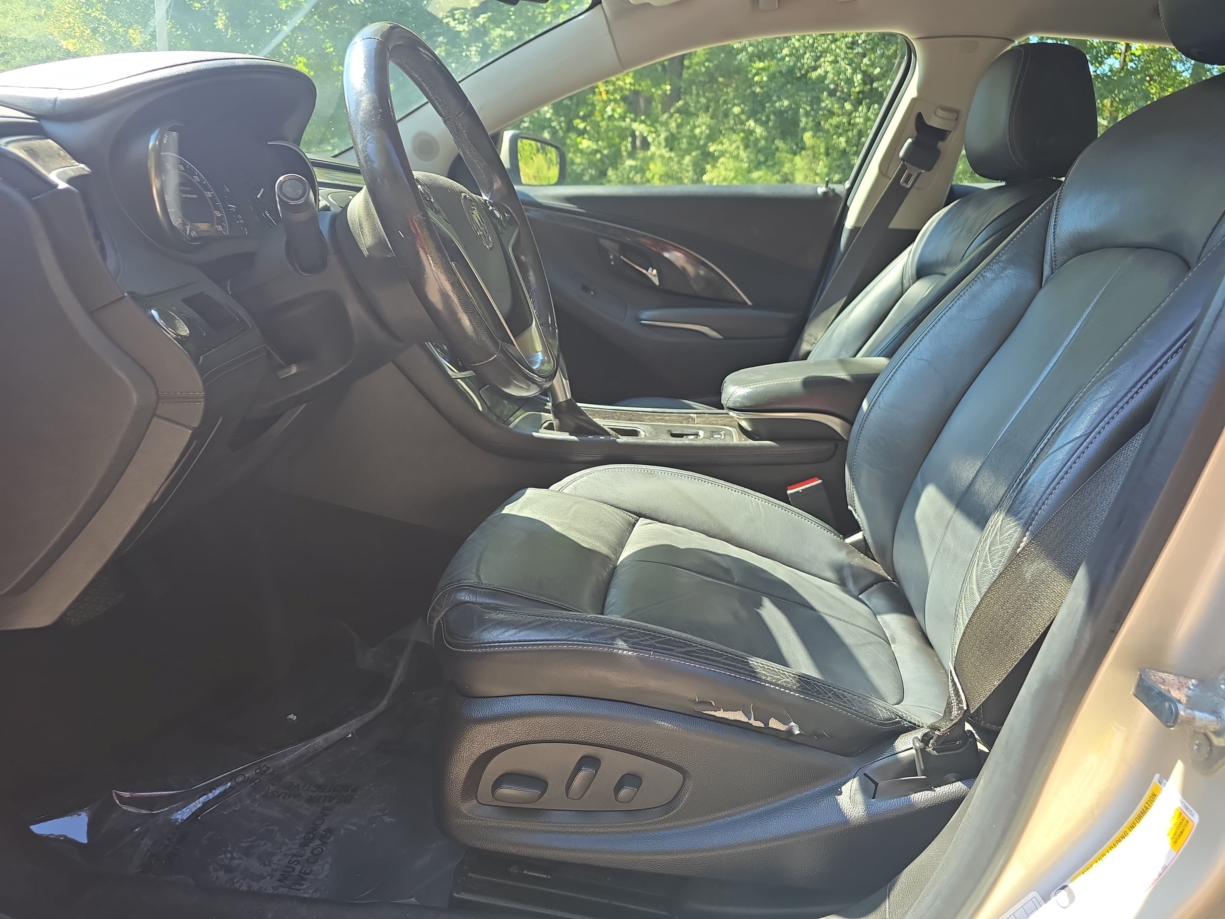 Used 2015 Buick LaCrosse Leather FWD image 14