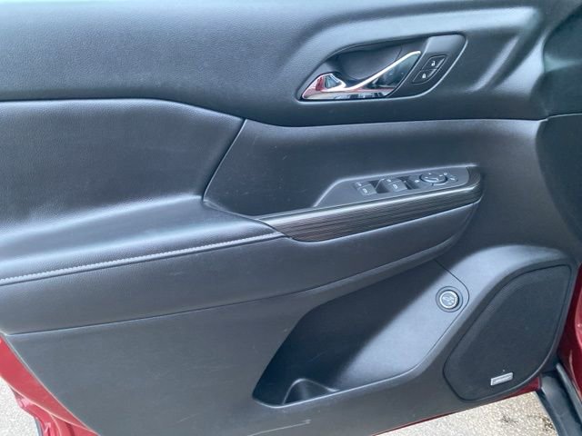 Used 2018 GMC Acadia SLT w/ LPO, Floor Liner Package image 14