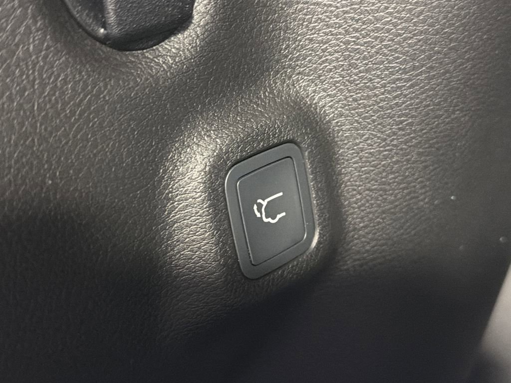 New 2026 Jeep Compass Limited image 9