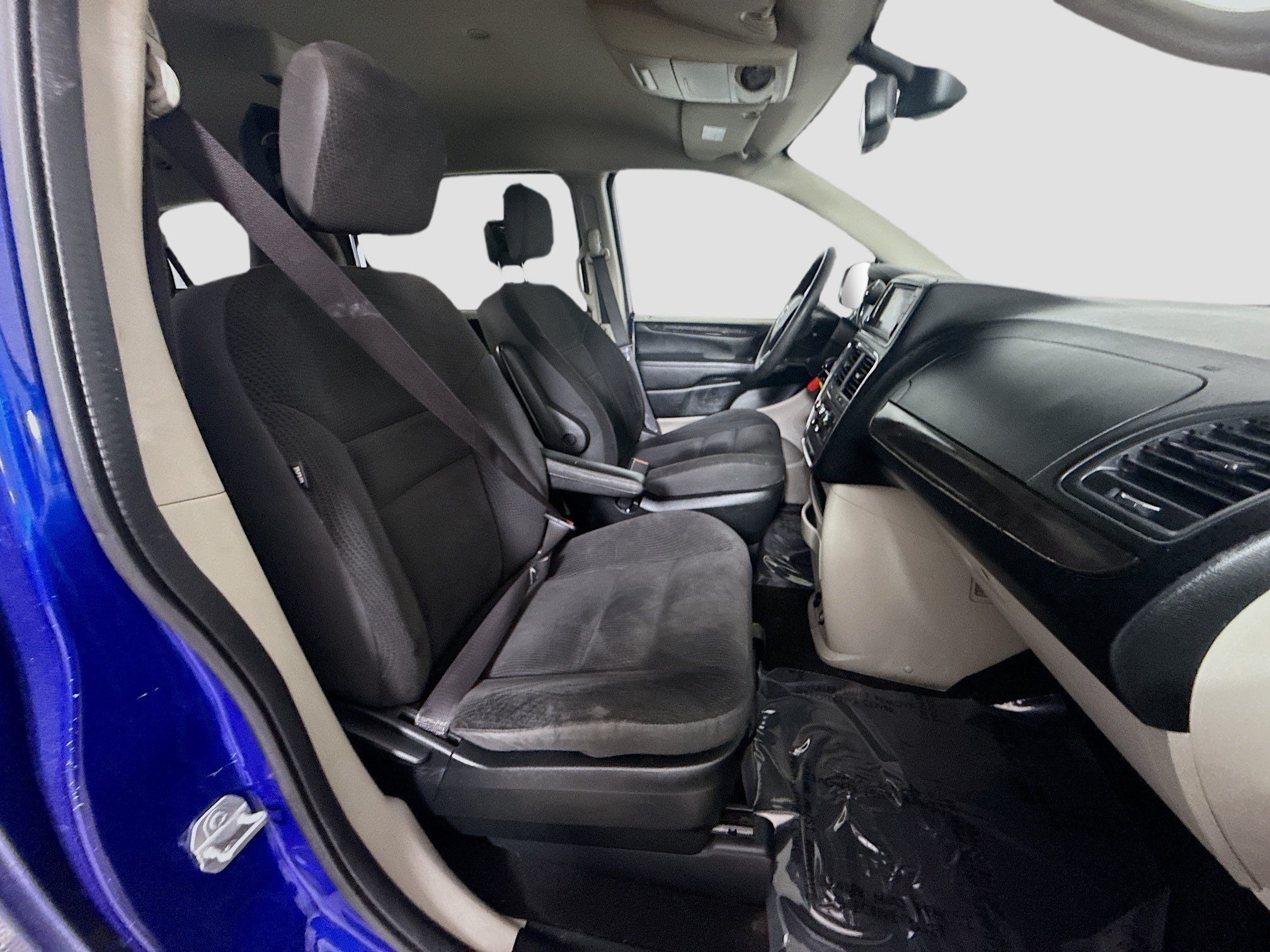 Used 2019 Dodge Grand Caravan SE FWD image 26