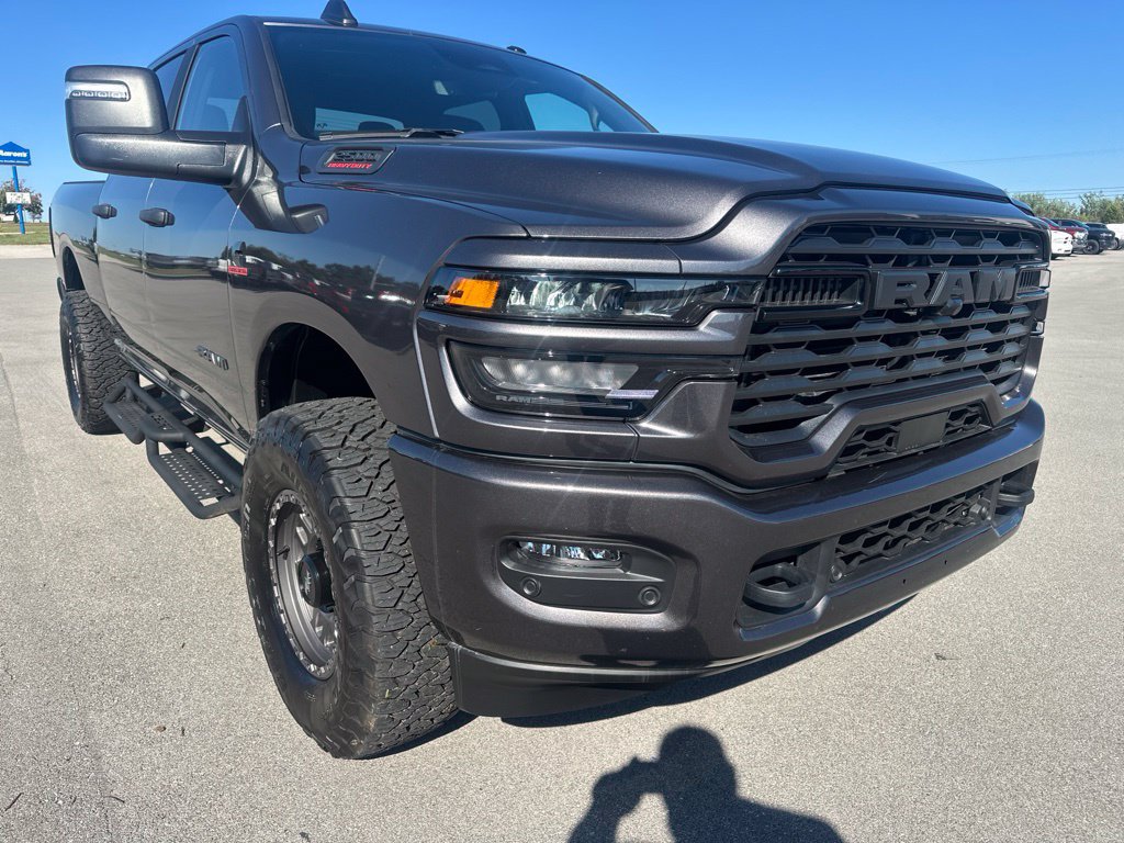 Used 2025 RAM 2500 Big Horn AWD/4WD image 3