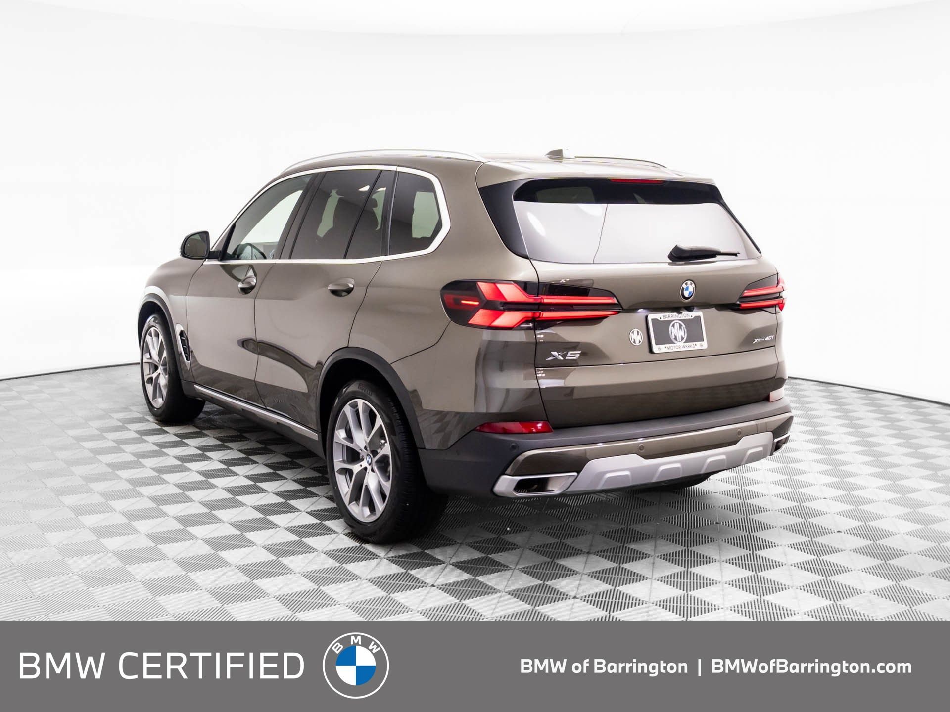 Certified 2025 BMW X5 xDrive40i w/ Premium Package image 3