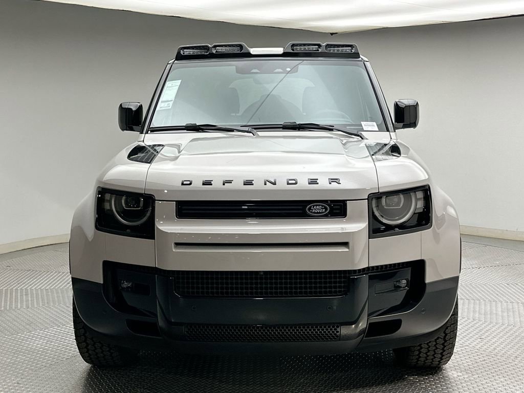 New 2026 Land Rover Defender 110 S AWD/4WD image 13
