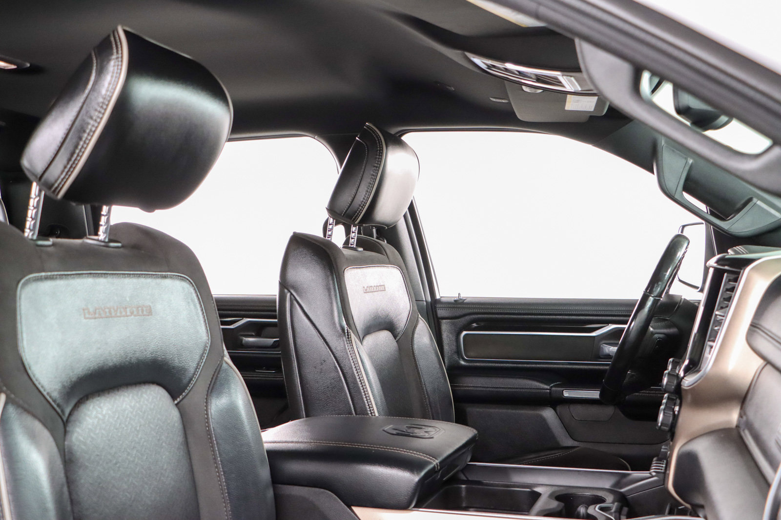 Used 2019 RAM 1500 Laramie w/ Sport Appearance Package image 27