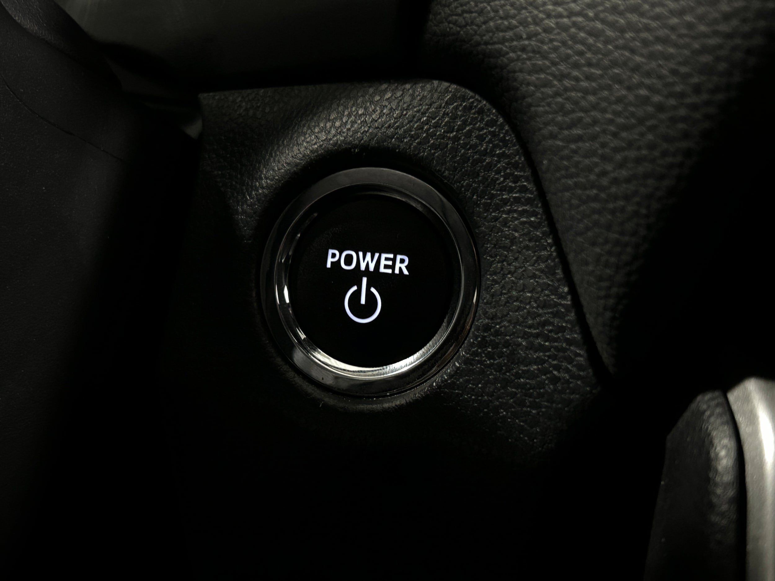 Used 2024 Toyota RAV4 XSE AWD/4WD image 11