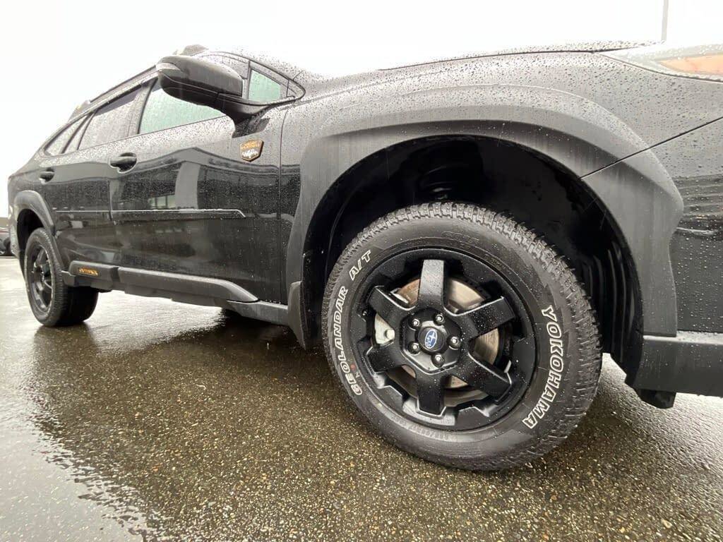 Used 2022 Subaru Outback Wilderness w/ Wilderness Package image 9