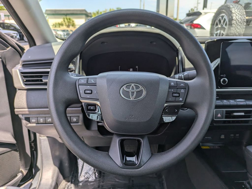 Used 2025 Toyota Camry LE image 22