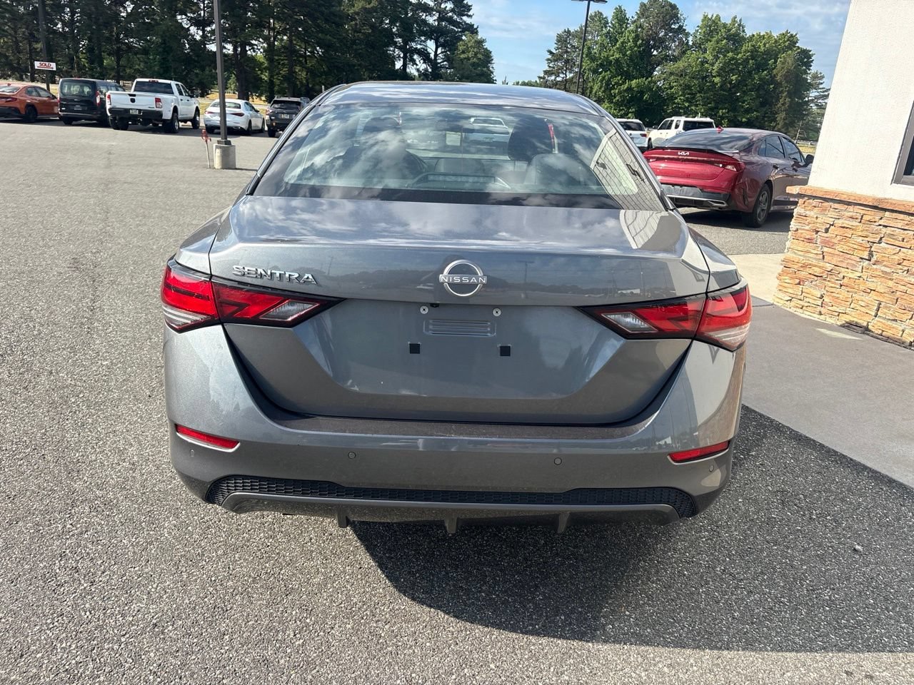 Used 2024 Nissan Sentra S FWD image 7