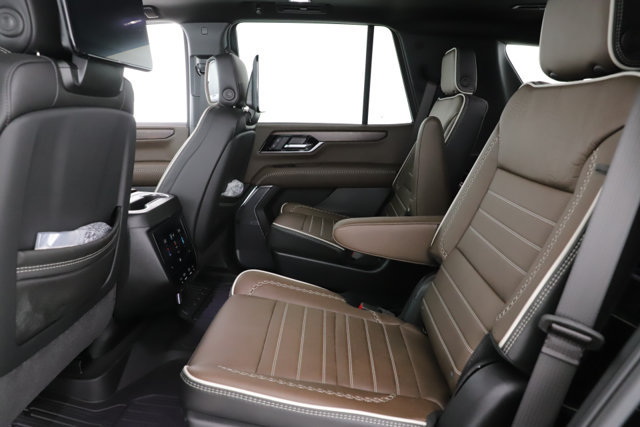 Used 2026 GMC Yukon Denali Ultimate AWD/4WD image 30