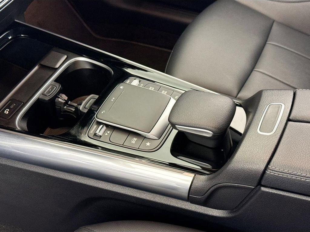 Used 2022 Mercedes-Benz GLA 250 image 21