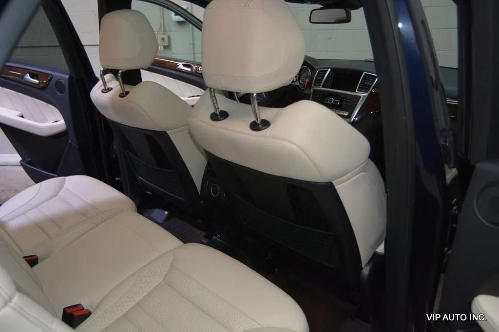 Used 2012 Mercedes-Benz ML 63 AMG 4MATIC image 19