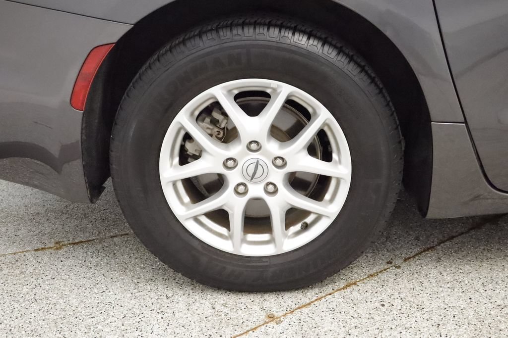 Certified 2023 Chrysler Pacifica Touring-L FWD image 15