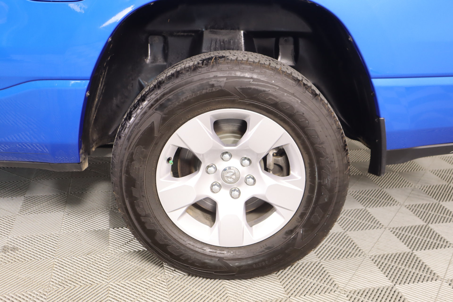 Used 2023 RAM 1500 Big Horn AWD/4WD image 18
