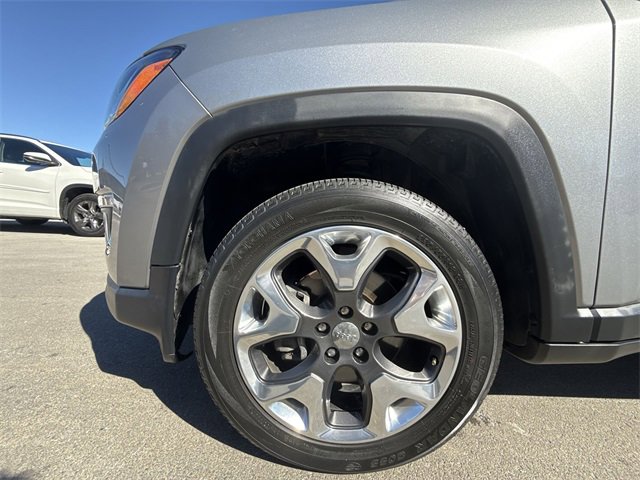 Used 2019 Jeep Compass Limited image 10