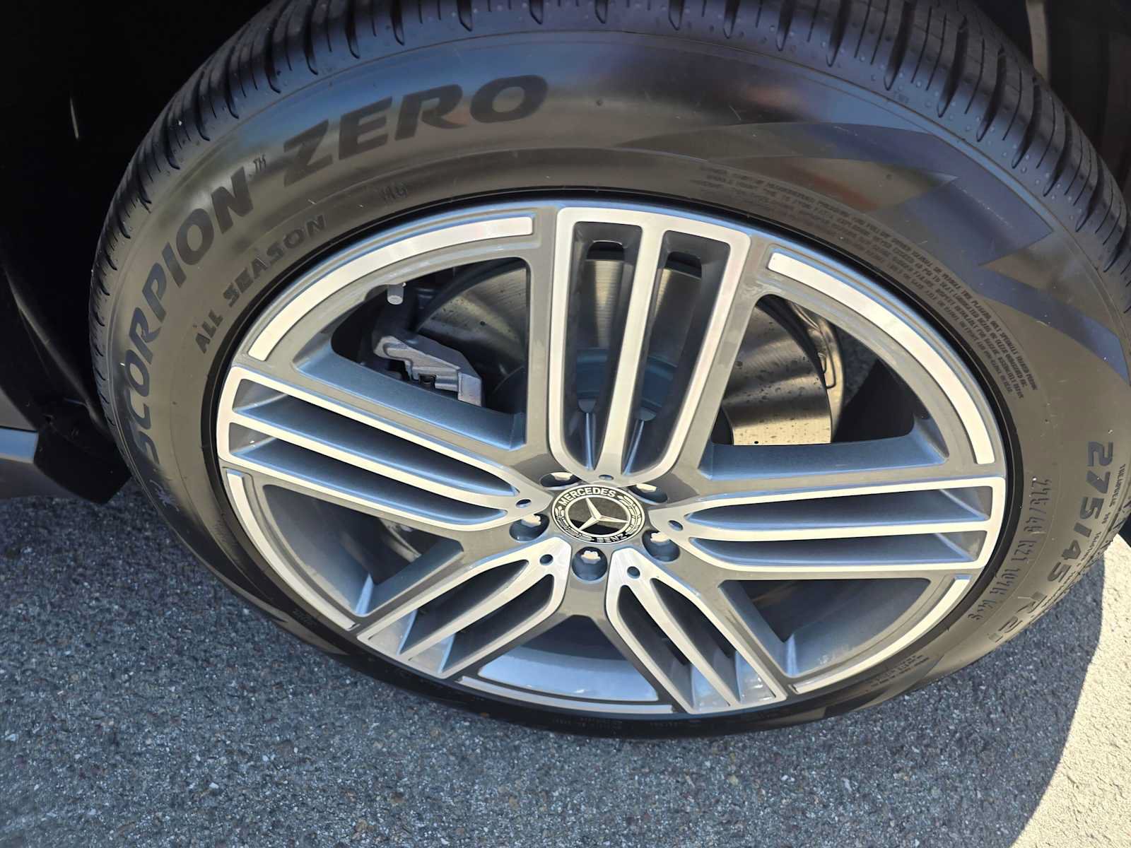 New 2026 Mercedes-Benz GLS 450 4MATIC image 9