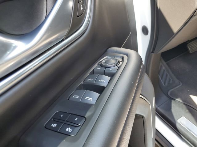 Used 2023 GMC Yukon SLT w/ SLT Luxury Package RWD image 17