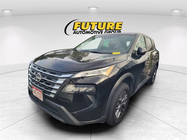 Certified 2024 Nissan Rogue S image 2