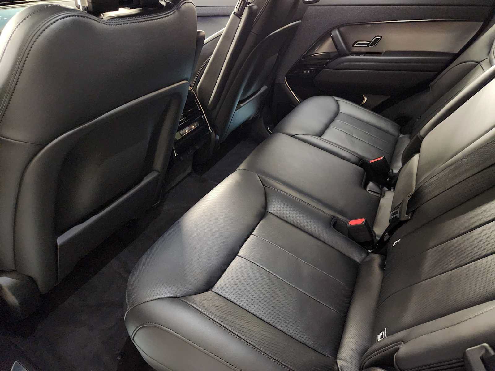 Used 2026 Land Rover Range Rover Sport SE AWD/4WD image 29