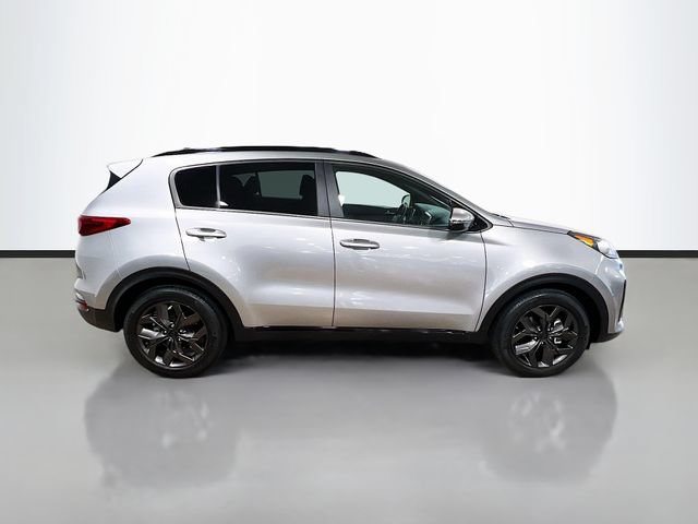 Certified 2022 Kia Sportage Nightfall Edition FWD image 8