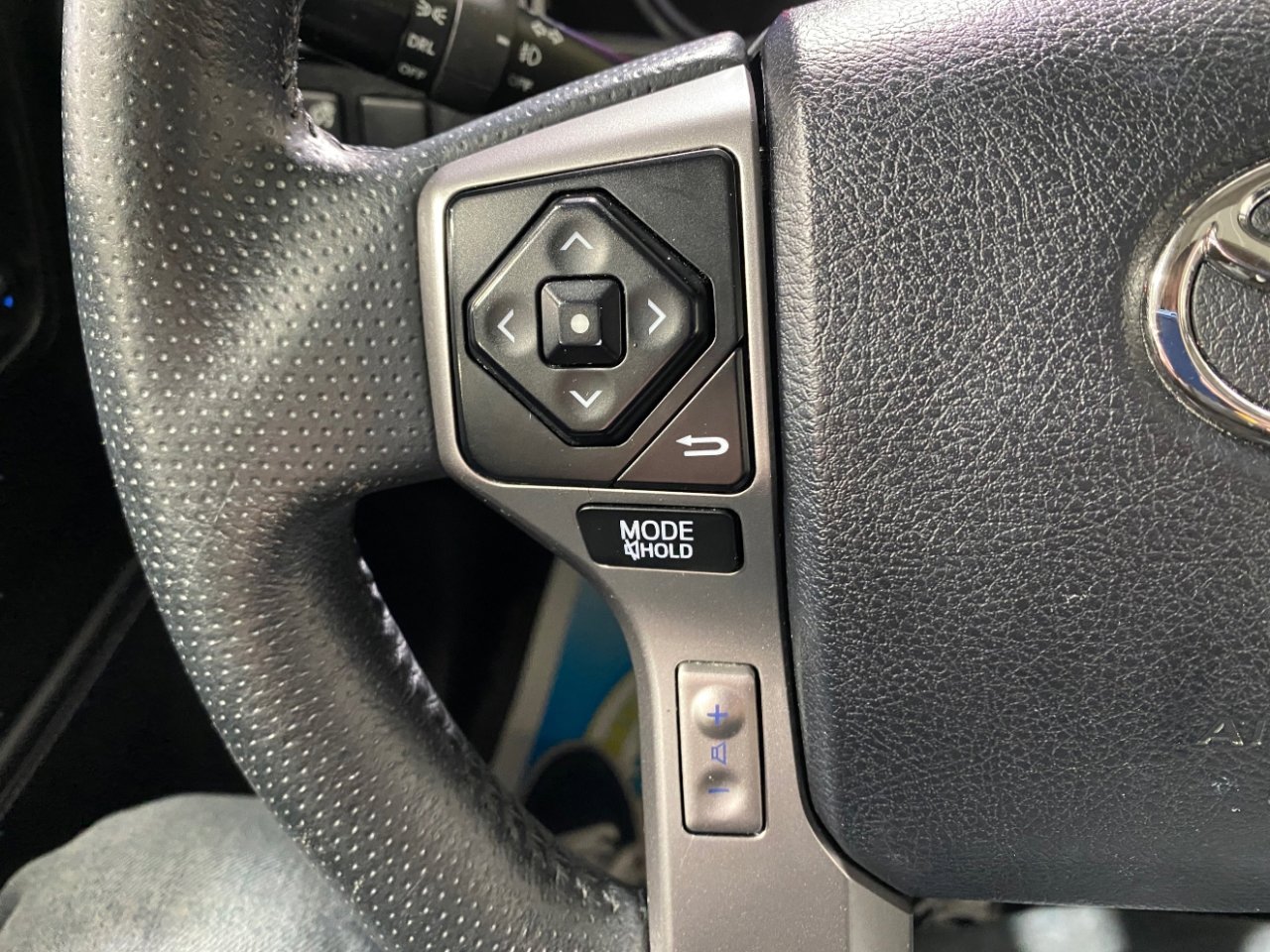 Used 2015 Toyota 4Runner SR5 Premium image 20