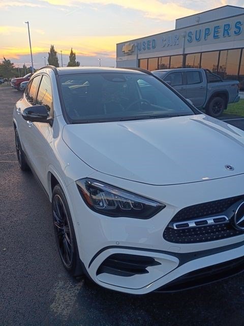 Used 2025 Mercedes-Benz GLA 250 4MATIC image 14