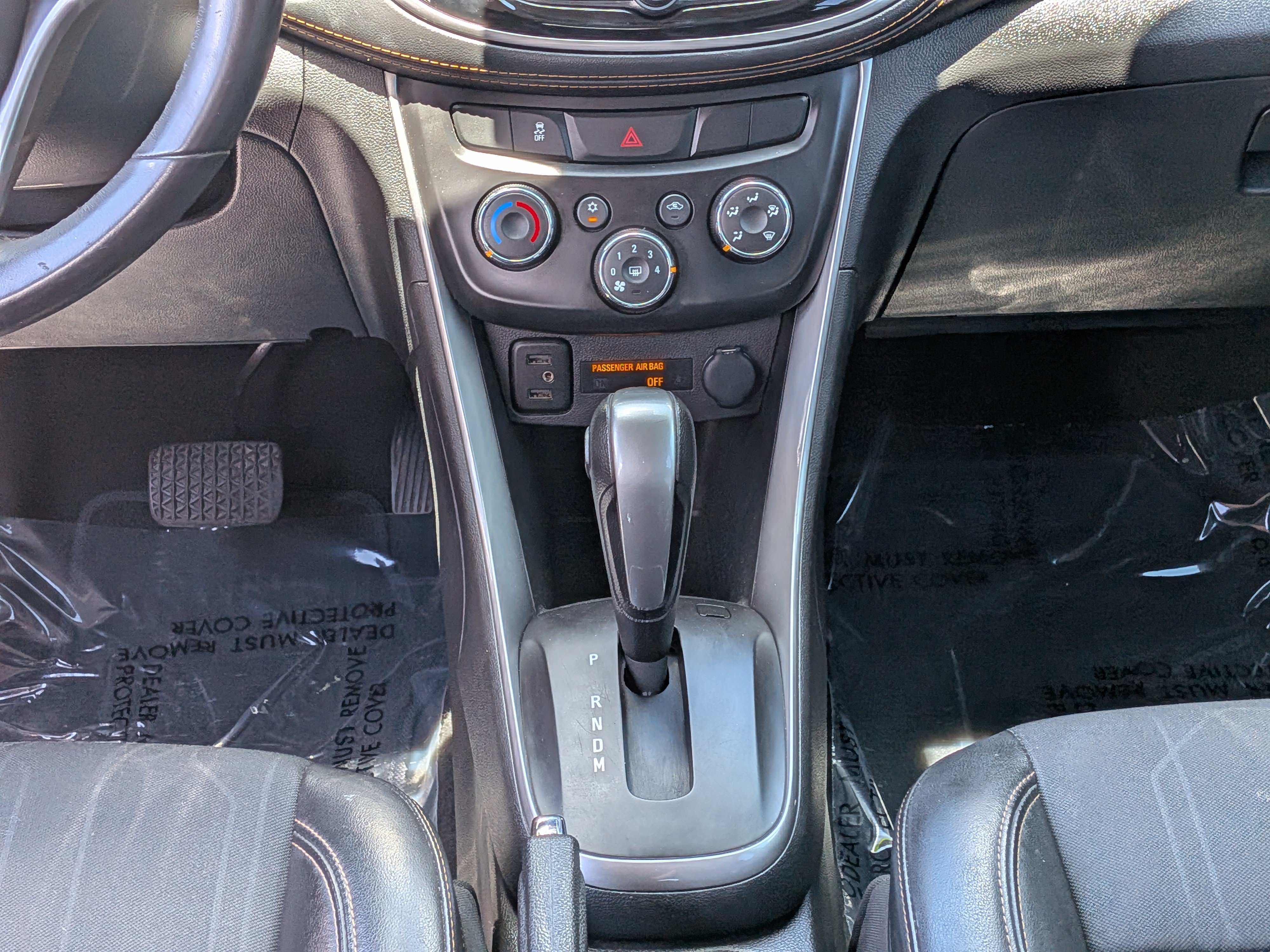 Used 2020 Chevrolet Trax LT w/ Driver Confidence Package FWD image 19