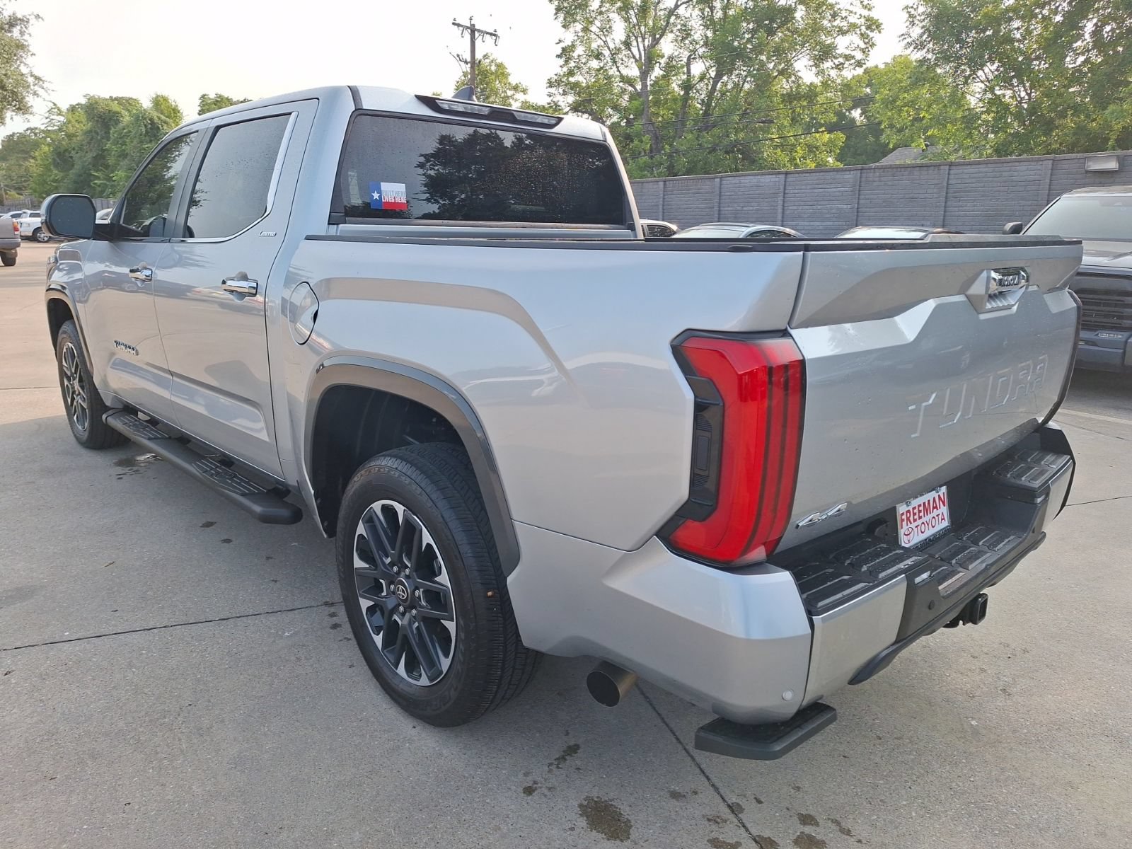 Used 2026 Toyota Tundra Limited w/ Power Package AWD/4WD image 4