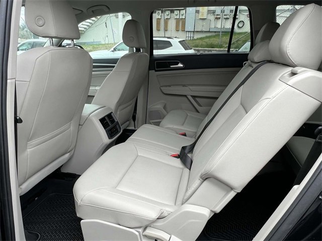 Used 2019 Volkswagen Atlas SE w/ Towing Package image 11