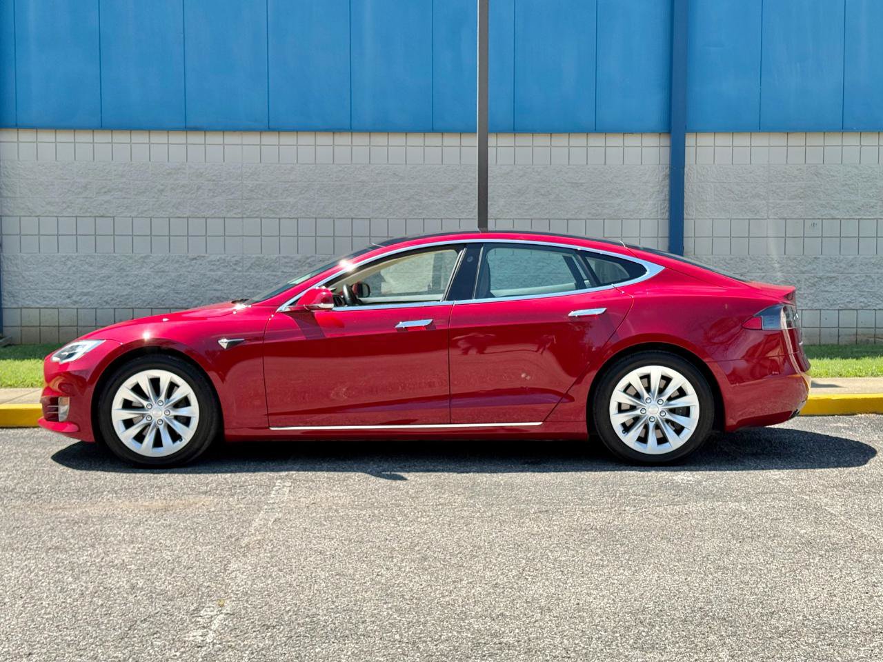 Used 2018 Tesla Model S 100D AWD/4WD image 4