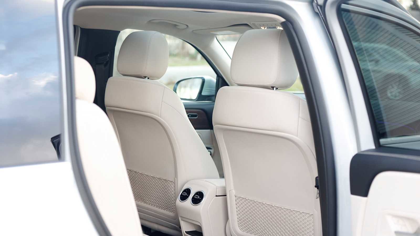 Certified 2023 Mercedes-Benz GLB 250 4MATIC image 29