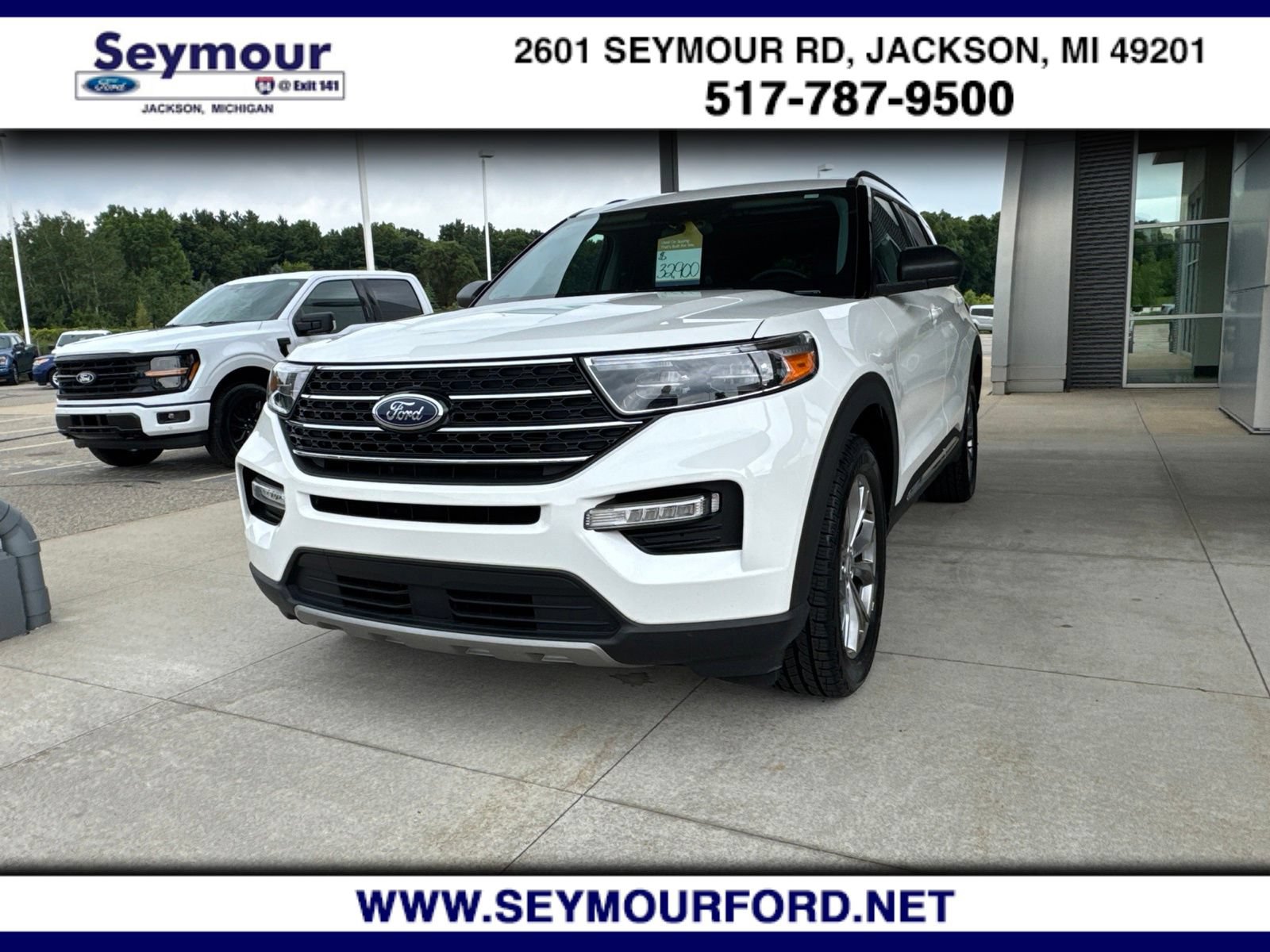 Certified 2023 Ford Explorer XLT w/ Equipment Group 202A AWD/4WD image 1