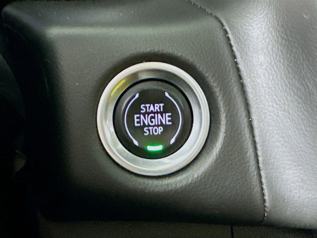 Used 2022 Chevrolet Tahoe RST w/ Sport Performance Package image 34