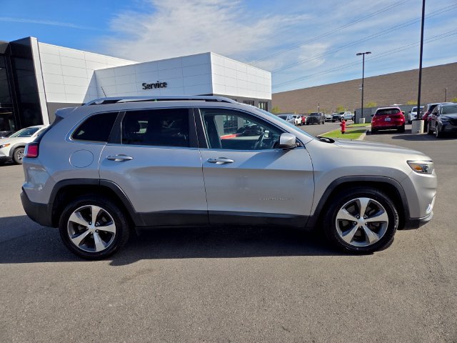 Used 2019 Jeep Cherokee Limited FWD image 7
