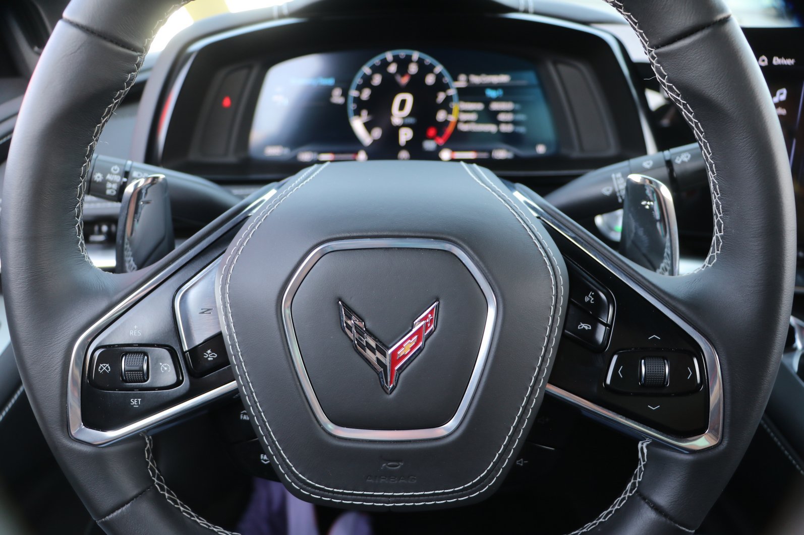 Used 2025 Chevrolet Corvette Z06 RWD image 15