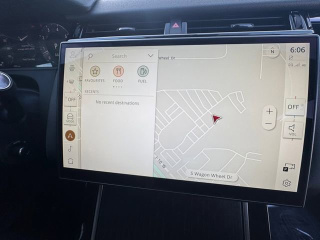 Used 2024 Land Rover Range Rover Velar Dynamic SE image 32