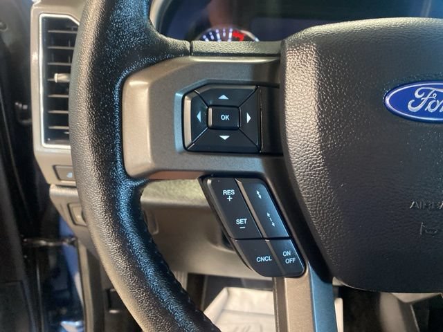 Used 2019 Ford Expedition XLT w/ Equipment Group 202A AWD/4WD image 16