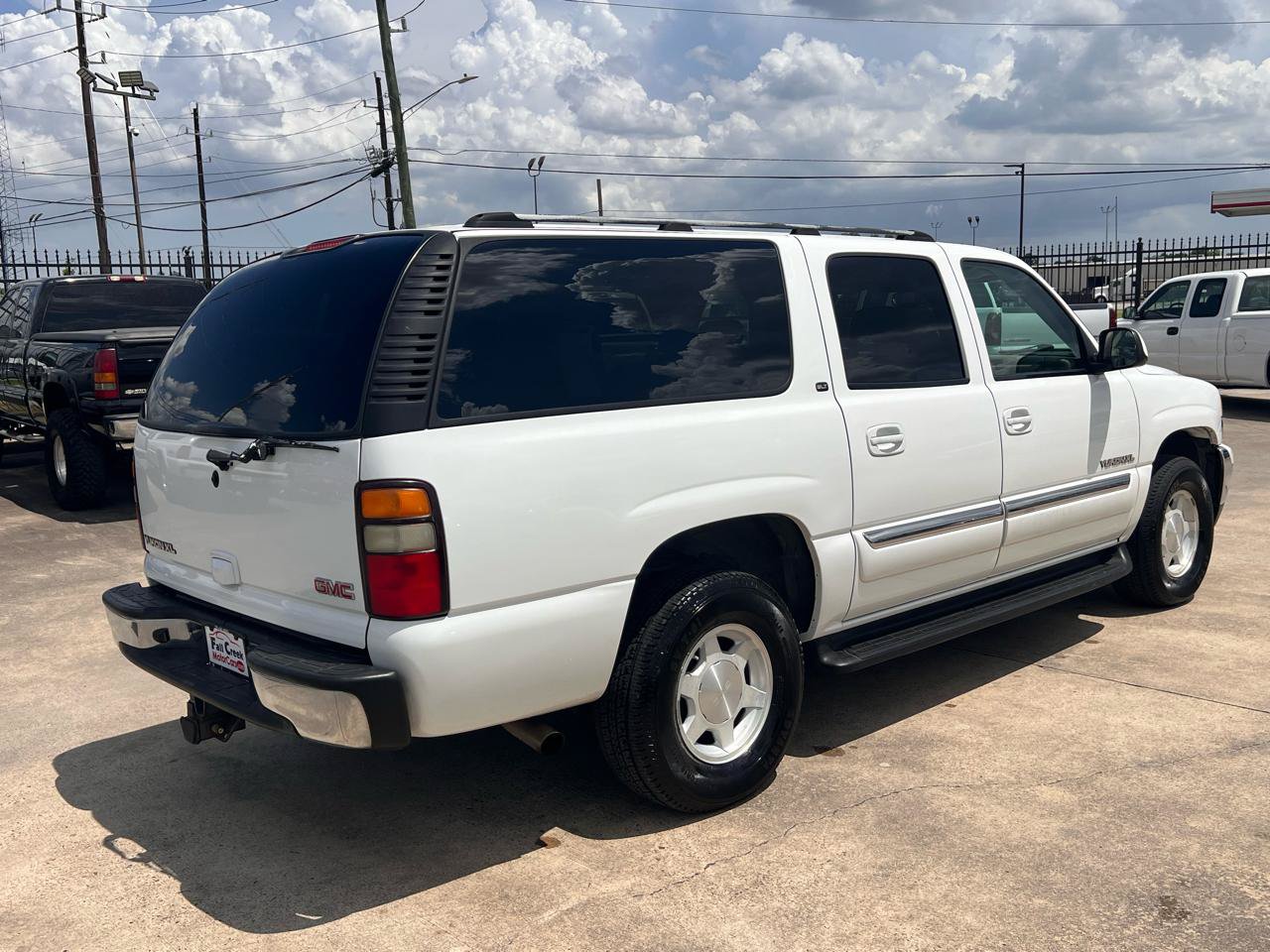 Used 2004 GMC Yukon XL SLT w/ Preferred Equipment Group RWD image 16