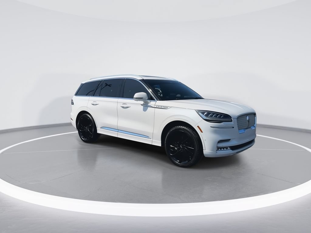 Used 2021 Lincoln Aviator Reserve w/ Equipment Group 208A AWD/4WD image 2