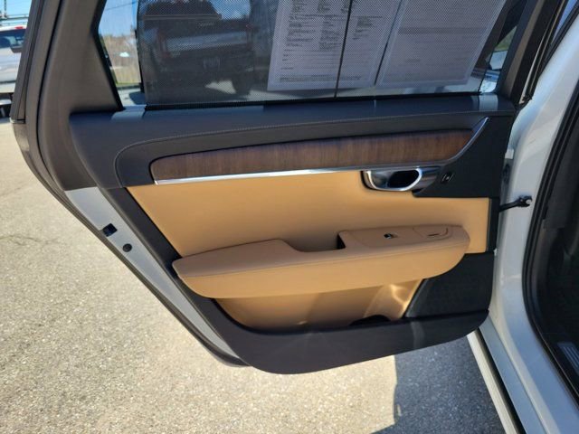 Used 2023 Volvo S90 B6 Ultimate w/ Lounge Package AWD/4WD image 14