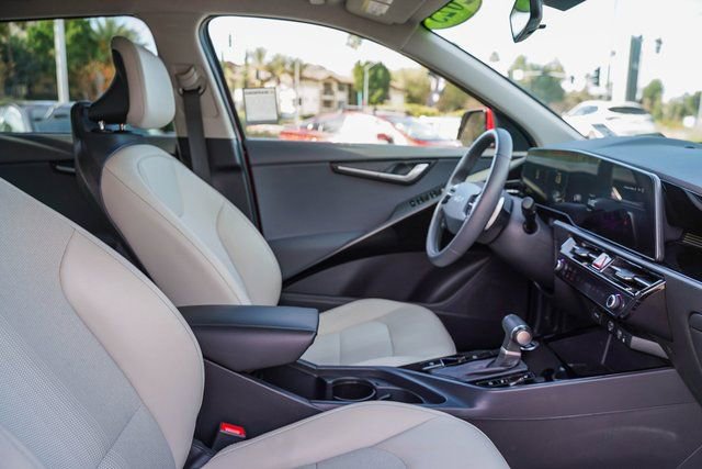 Certified 2023 Kia Niro EX Touring image 16
