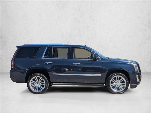 Used 2020 Cadillac Escalade Premium Luxury AWD/4WD image 4