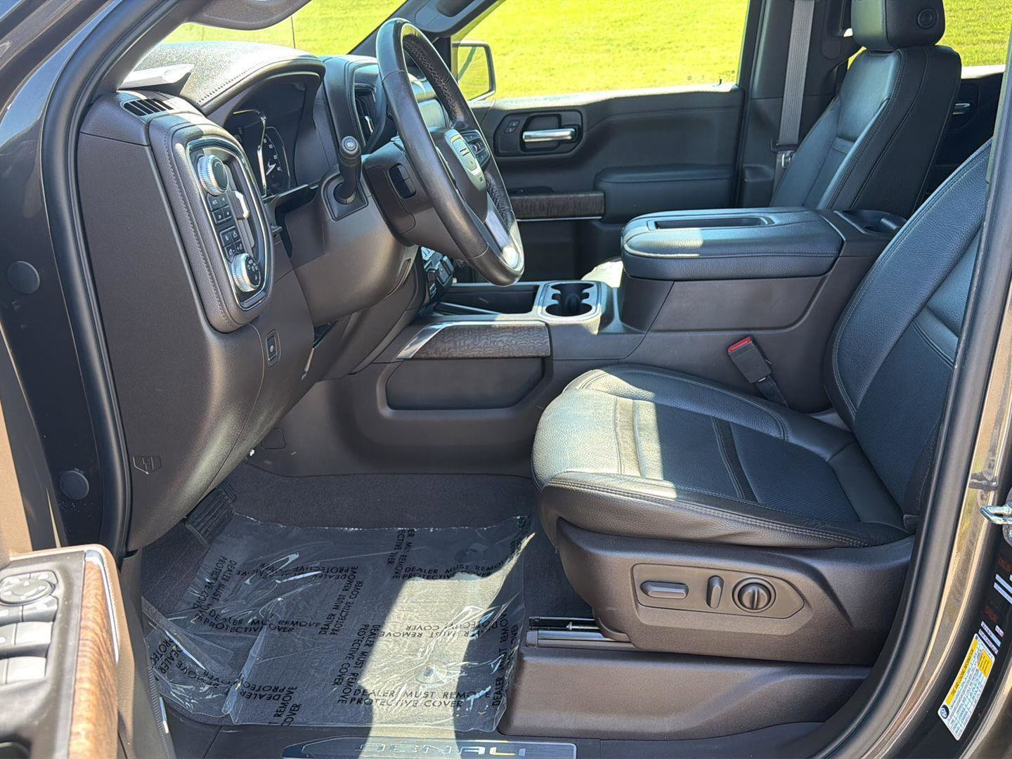 Used 2019 GMC Sierra 1500 Denali w/ Technology Package AWD/4WD image 10