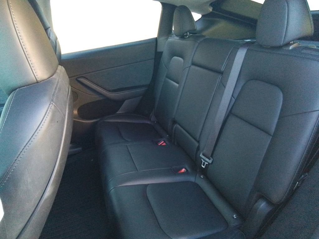 Used 2023 Tesla Model Y Long Range image 13