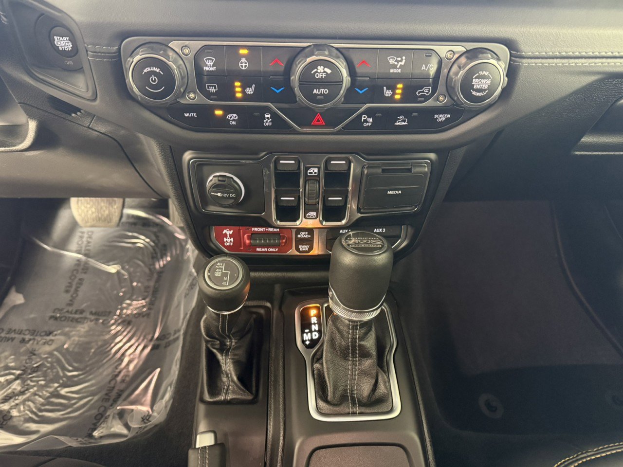 Used 2024 Jeep Wrangler Unlimited Rubicon 392 image 22