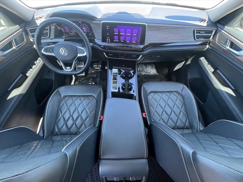 Used 2024 Volkswagen Atlas SEL Premium R-Line image 10
