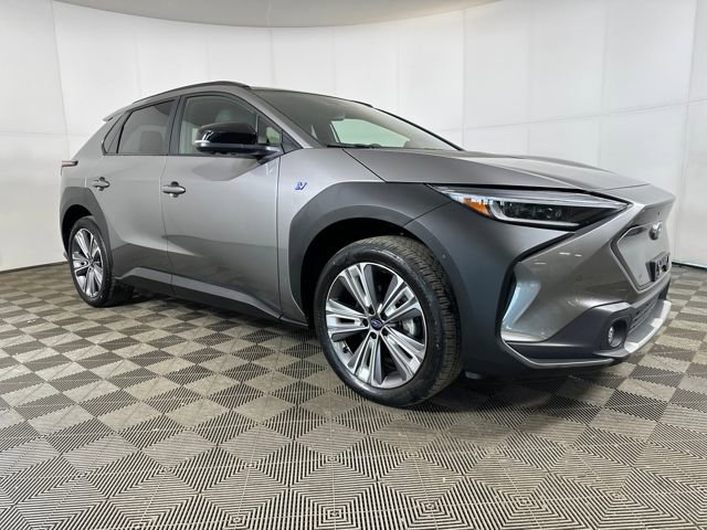 Used 2023 Subaru Solterra Limited image 2