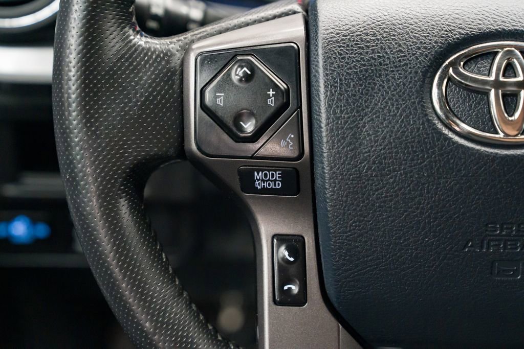 Used 2019 Toyota Tacoma TRD Off-Road image 16